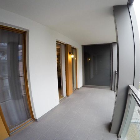 Apartament Obrzezna 3 Deluxe Warszawa Exteriör bild
