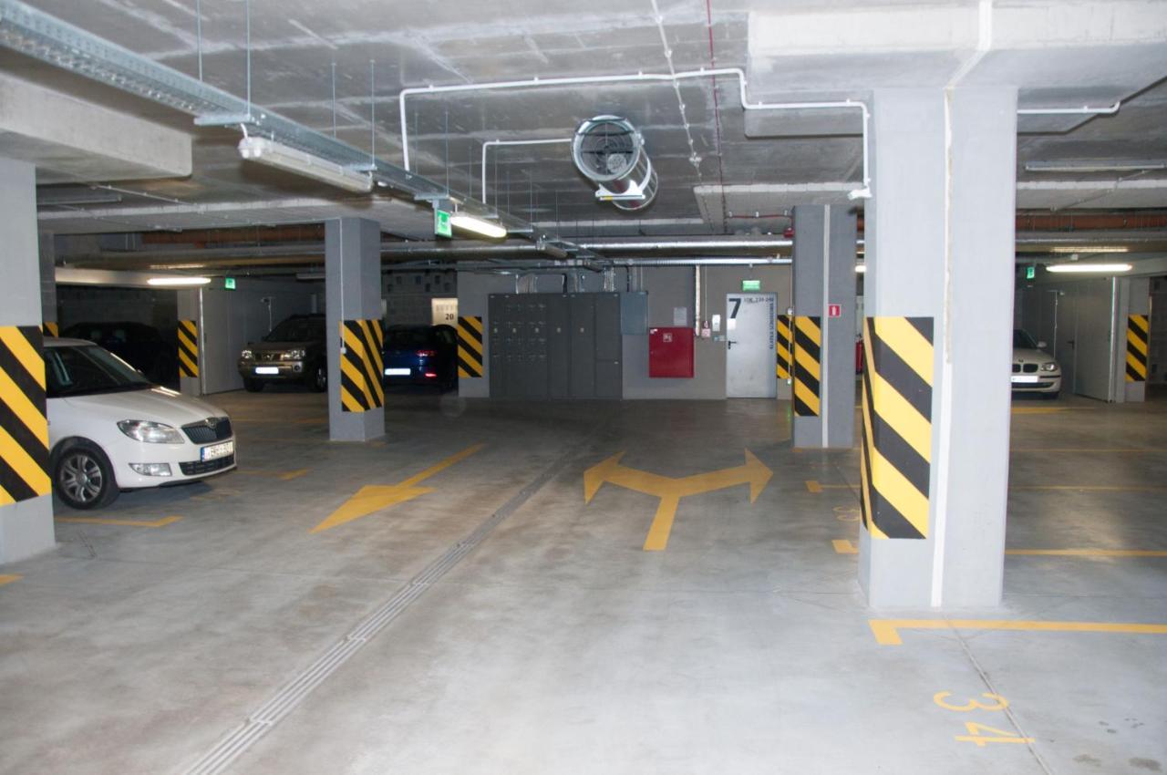 Apartament Obrzezna 3 Deluxe Warszawa Exteriör bild