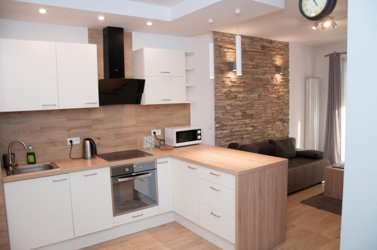 Apartament Obrzezna 3 Deluxe Warszawa Exteriör bild